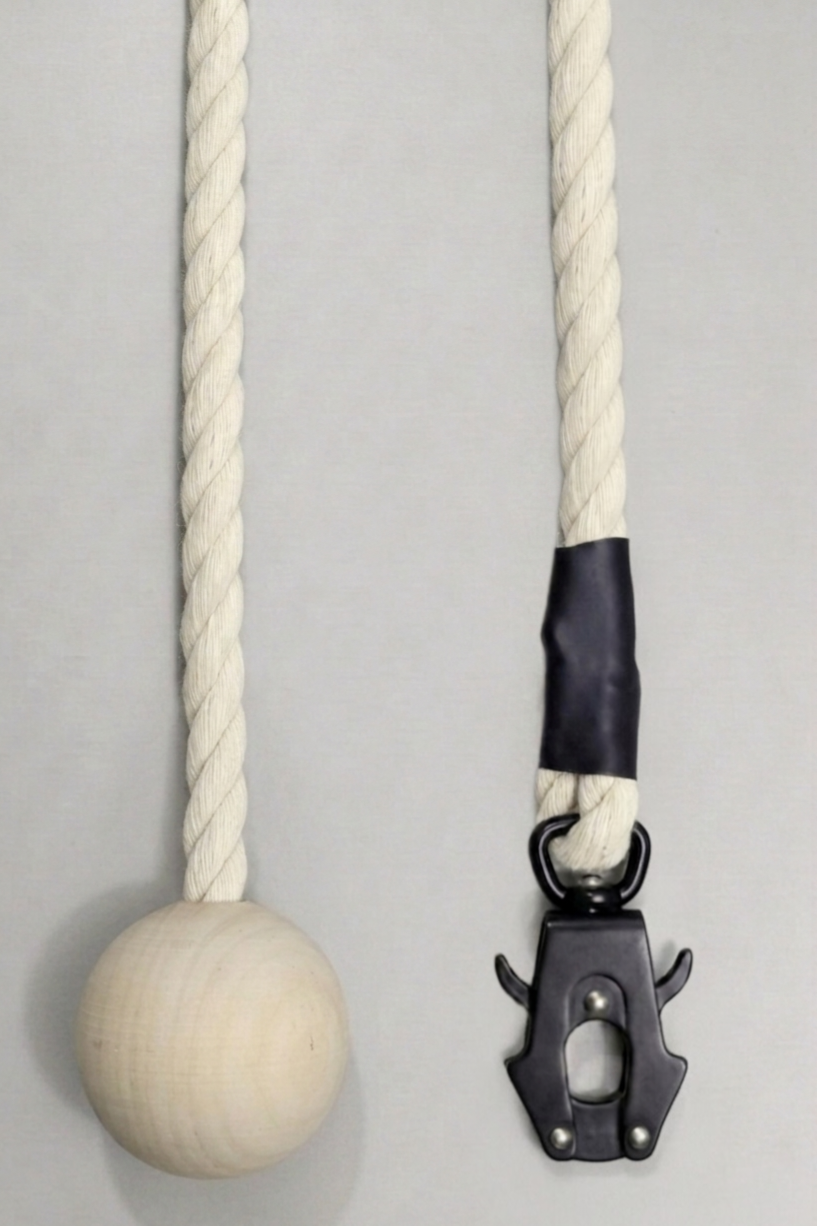 Ergonomic Rope Leash For Dog - Frog Hook - Wooden Sphere